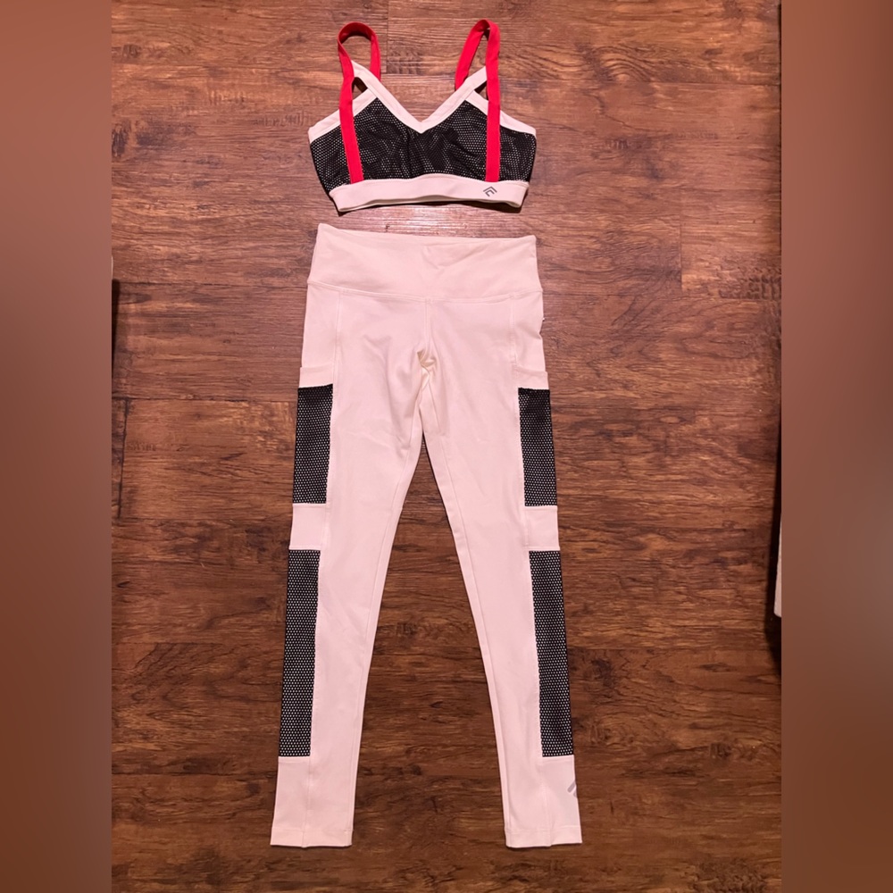 🎀(SOLD elsewhere)🎀 Workout active set - Picture 8 of 9